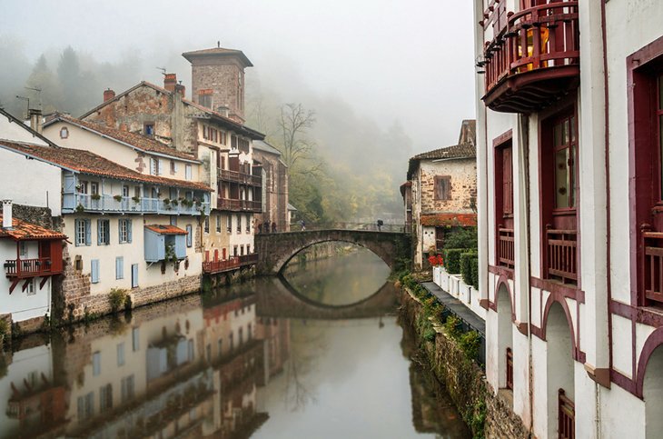 San-Juan-Pie-de-Puerto 24 Mejores lugares para visitar en los Pirineos franceses