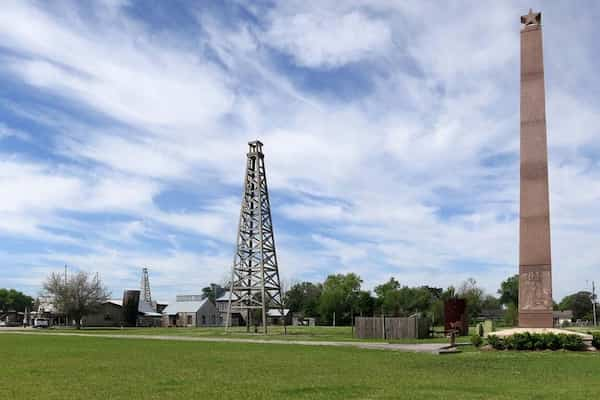 Spindletop-Gladys-City-Boomtown-Museum Viaje por Carretera de Houston a Nueva Orleans