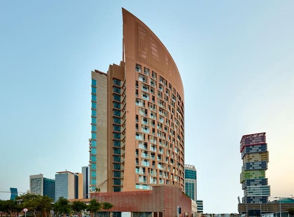 Staybridge-Suites-Doha-Lusail Mejores Lugares para Hospedarse en Al-Khor