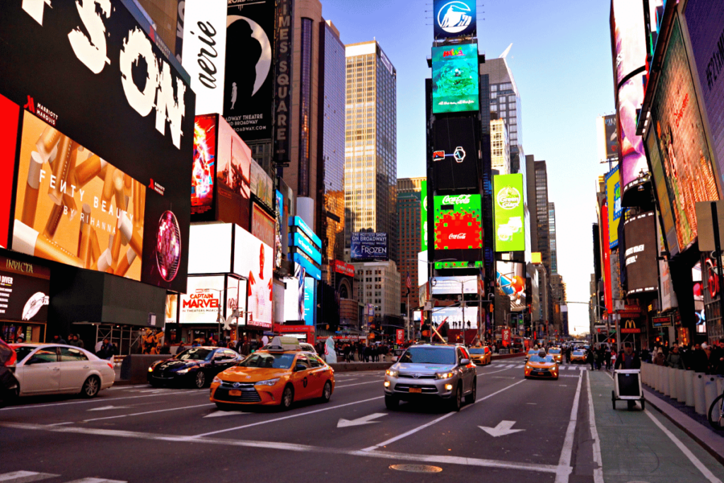 Times-Square-que-hacer-1024x683 20 Lugares icónicos de Estados Unidos para visitar