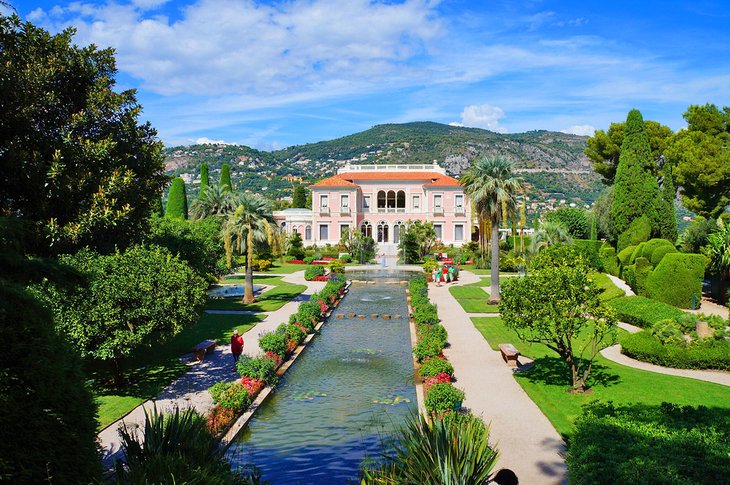 Villa-Jardins-Ephrussi-de-Rothschild-Cap-Ferrat-1 14 Mejores atracciones turísticas en la Costa Azul de Francia