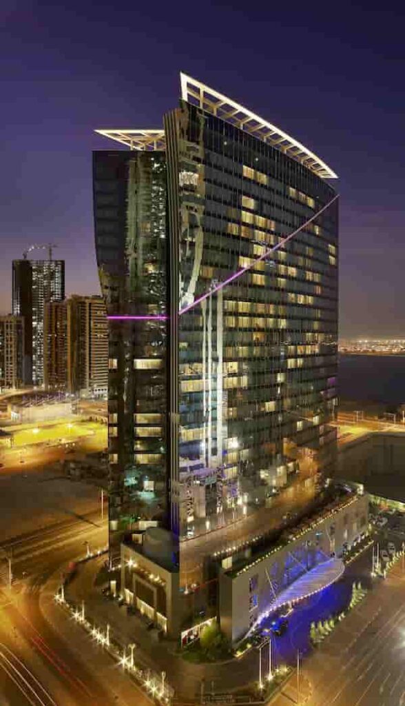 W-Doha-588x1024 Conoce los Mejores Hoteles de Lujo en Qatar