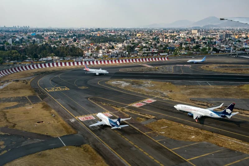 aeropuerto-en-mexico 5 Datos que debes saber sobre el Transporte en México