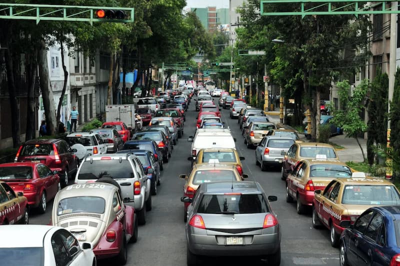 autos-personales-mexico 5 Datos que debes saber sobre el Transporte en México