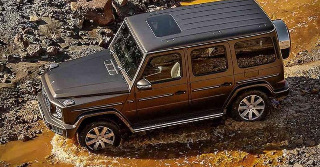 ultimo-modelo-Mercedes-Benz-Clase-G-1024x536 Mejores coches todoterreno para los amantes de la aventura