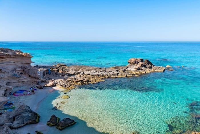 Formentera-Espana Viajes para solteros: 15 Destinos para unas vacaciones inolvidables