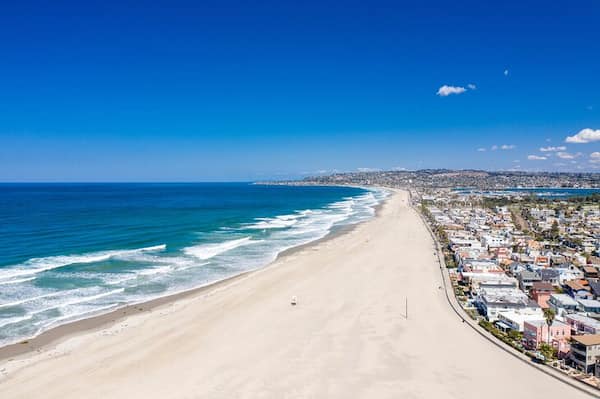 Mission-Beach-San-Diego 20 Destacadas playas del sur de California para disfrutar del sol y las olas