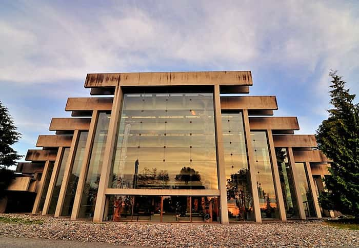 Visita-el-Museo-de-Antropologia 22 Lugares turísticos en Vancouver que te sorprenderán