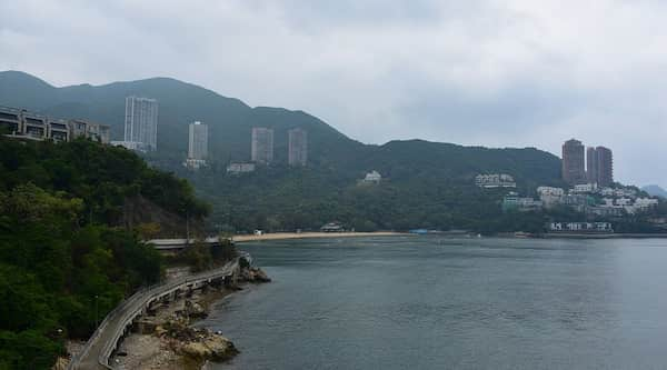 playa-de-Deep-Water-Bay Playas de Hong Kong: 7 Lugares ideales para relajarte y disfrutar del sol