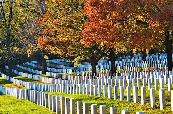 Cementerio-Nacional-de-Arlington 25 Atracciones turísticas en Washington: Lugares imperdibles en la capital de EE. UU.