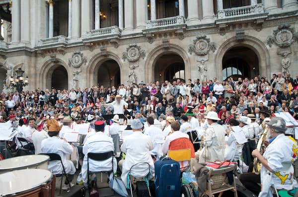 Fiesta-de-la-musica Por qué visitar París en primavera: La ciudad del amor en su mejor momento