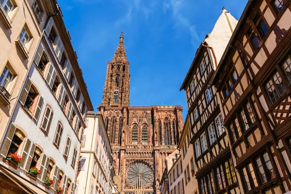 Maravillate-ante-la-catedral-de-Estrasburgo-Que-hacer-un-dia-en-Estrasburgo Que hacer un día en Estrasburgo: Disfruta al máximo de tu escapada en Francia