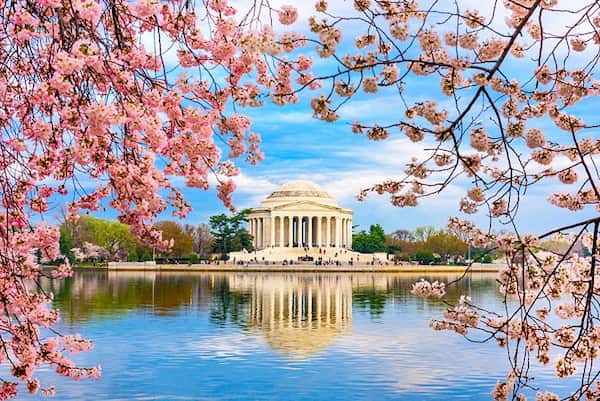 Monumento-a-Jefferson-y-cuenca-Tidal 25 Atracciones turísticas en Washington: Lugares imperdibles en la capital de EE. UU.