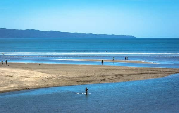 Playa-Estero 14 Playas de Panamá: Destinos imperdibles para relajarse y explorar