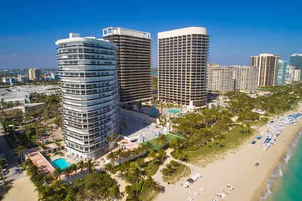 Playa-de-Bal-Harbour Playas de Miami: 17 Paraísos Costeros Imperdibles