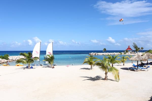 Playa-de-la-bahia-Runaway Playas de Jamaica: 14 Destinos turísticos que debes visitar