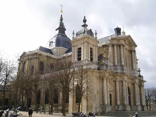 Visita-la-Catedral-de-Versalles-Actividades-para-hacer-en-Versalles 7 Actividades para hacer en Versalles ¡No te las puedes perder!