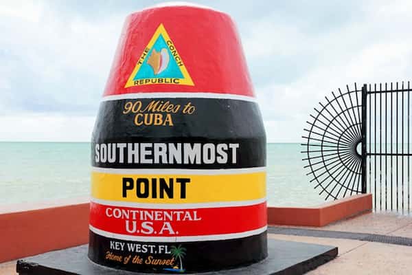 Haz-una-pausa-sonrie-y-captura-el-extremo-mas-sureno-del-pais Principales atracciones turísticas en Key West, Florida