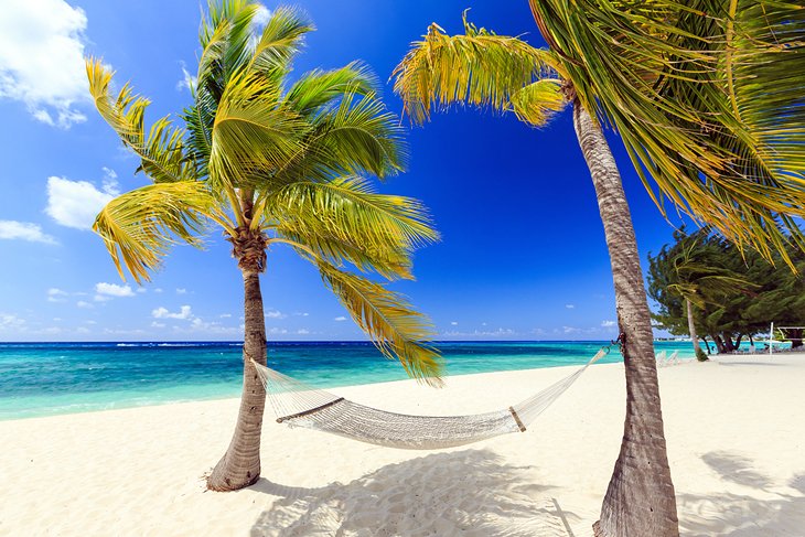 Seven-Mile-Beach-Gran-Caiman Mejores playas del caribe: Arenas y Aguas Brillantes