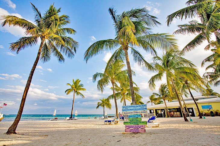 South-Beach Descubre las mejores playas en Key West para relajarte y disfrutar del sol