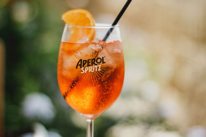 Aperol-Spritz 6 Mejores aperitivos italianos en Roma y dónde conseguirlos