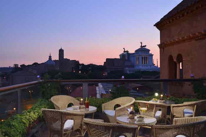 El-Bar-Americano-Hotel-Forum 7 Mejores bares en azoteas en Roma: Copas, encanto y panorámicas únicas
