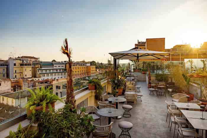 Hotel-Aleph-Roma-bares-en-azoteas-en-Roma 7 Mejores bares en azoteas en Roma: Copas, encanto y panorámicas únicas