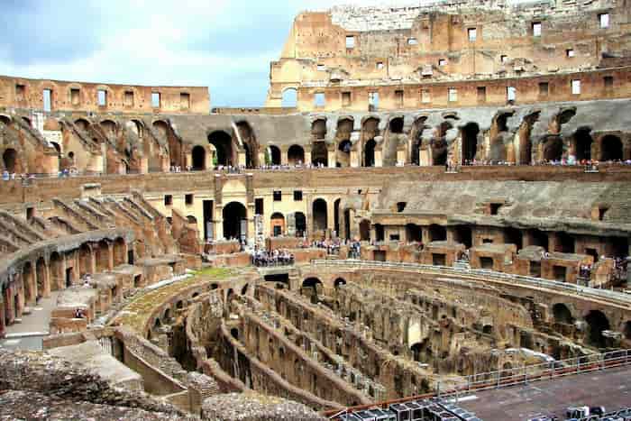 Una-breve-historia-del-Coliseo Tour por Roma ¿Qué lugares puedes ver en este recorrido?