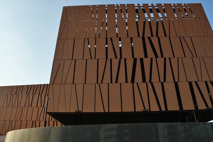 Centro-Wallis-Annenberg-para-las-Artes-Escenicas Qué ver y hacer en Beverly Hills, CA