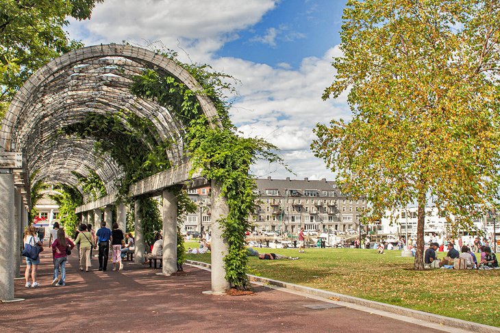 Christopher-Columbus-Waterfront-Park Parques en Boston: Rincones naturales para disfrutar durante todo el año