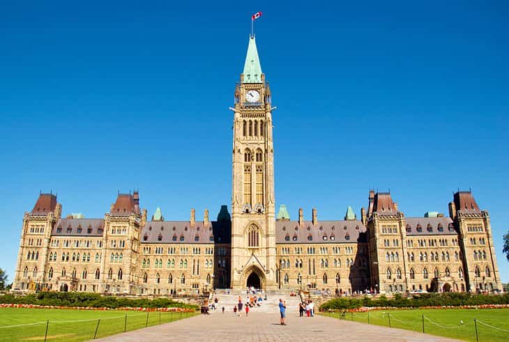 Colina-del-Parlamento-y-edificios-del-Parlamento Principales Atracciones turísticas en Ottawa