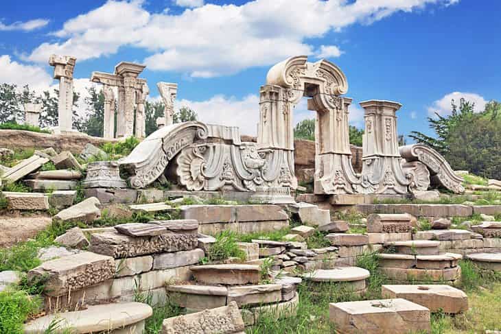 El-antiguo-Palacio-de-Verano-en-el-Parque-Yuanmingyuan 20 Atracciones turísticas de Pekín: Conoce lo mejor de esta ciudad