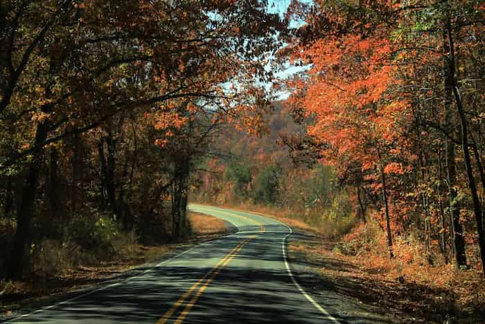 La-autopista-Skyway 8 Lugares para ver los colores de otoño en Alabama