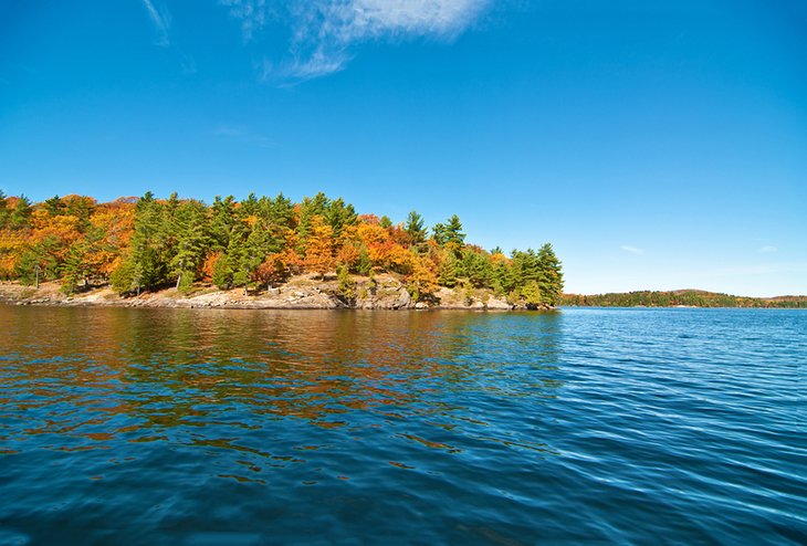 Lago-de-las-Bahias Lagos de Canadá: Refugios cristalinos para explorar