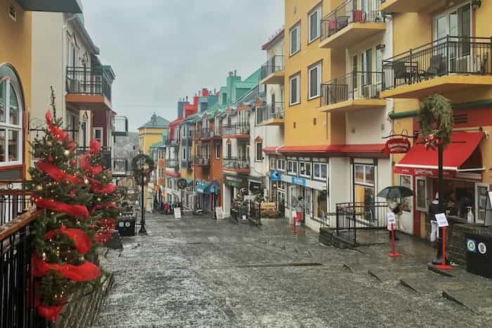 Mont-Tremblant-Quebec 12 Pueblos de Canadá para celebrar la navidad