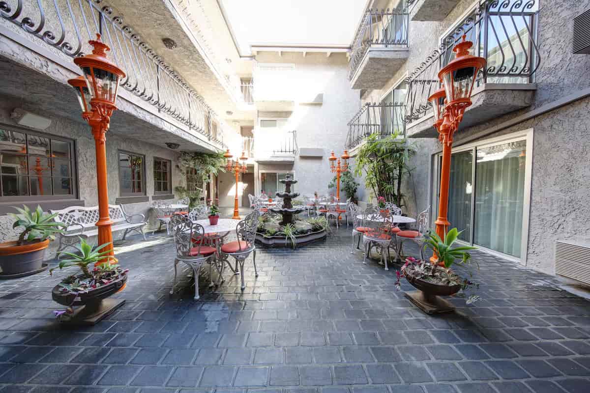 The-Inn-at-Venice-Beach-2 9 Mejores lugares para hospedarse en Venice Beach, Californ