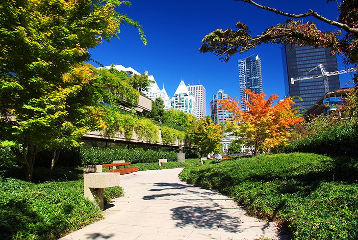 Tienda-en-Robson-Street Principales lugares para visitar en Vancouver, Canadá
