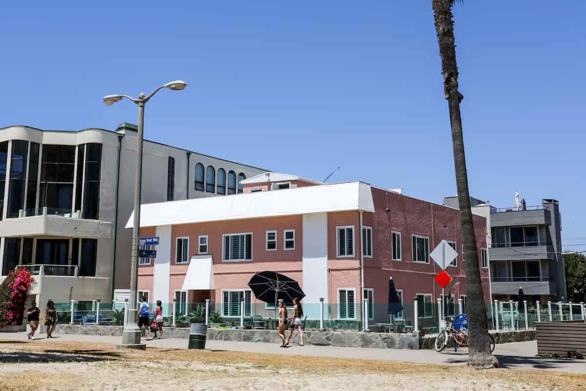 Venice-on-the-Beach-Hotel-2 9 Mejores lugares para hospedarse en Venice Beach, Californ