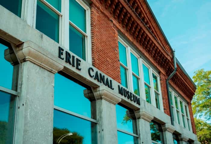 Visitar-el-Museo-del-Canal-de-Erie-en-Siracusa 8 Cosas que hacer en el Norte de Nueva York en otoño