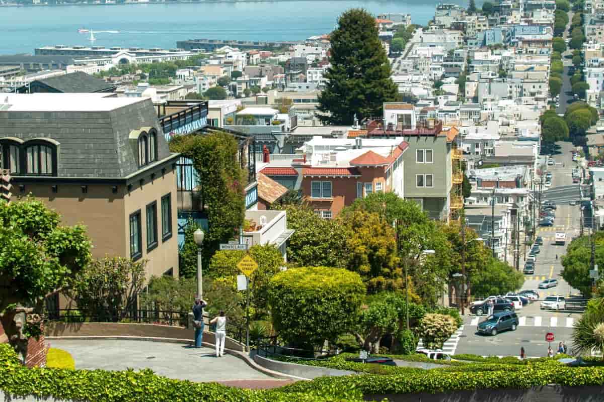 recomendaciones para recorrer Lombard Street