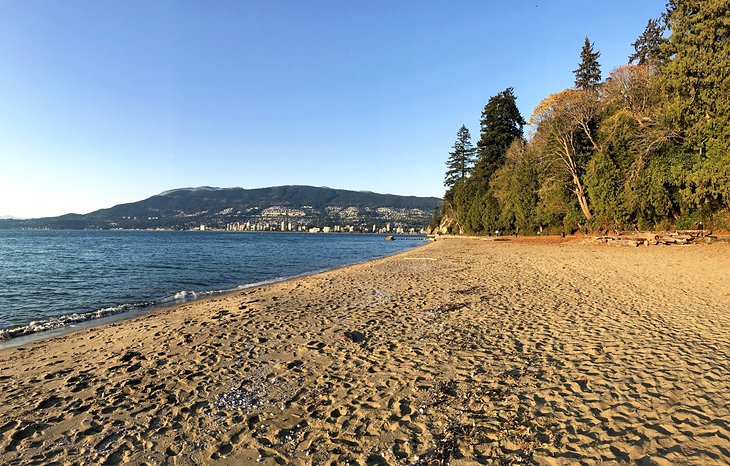 second-beach Mejores Playas de Vancouver para Disfrutar del Sol y la Naturaleza