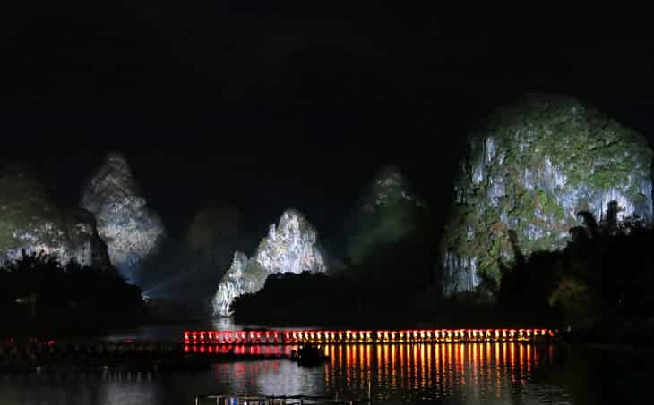 Espectaculo-de-luces Las mejores excursiones por el río Li, desde Guilin a Yangshuo