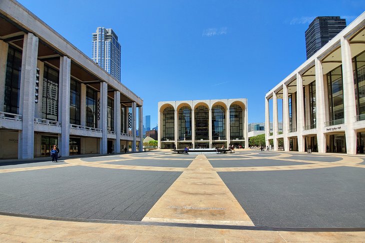 Lincoln-Center Atractivos turísticos de Nueva York city que no puedes perderte
