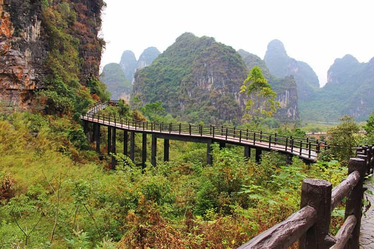 Recorra-el-sendero-del-academico-campeon Las mejores excursiones por el río Li, desde Guilin a Yangshuo